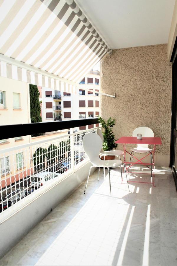 Appartement T3 Plein Centre Saint-Raphaël المظهر الخارجي الصورة